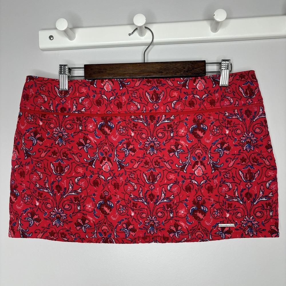 Abercrombie & Fitch Y2K Micro Mini Skirt Preppy 8 Red Floral Quilted Indie Retro